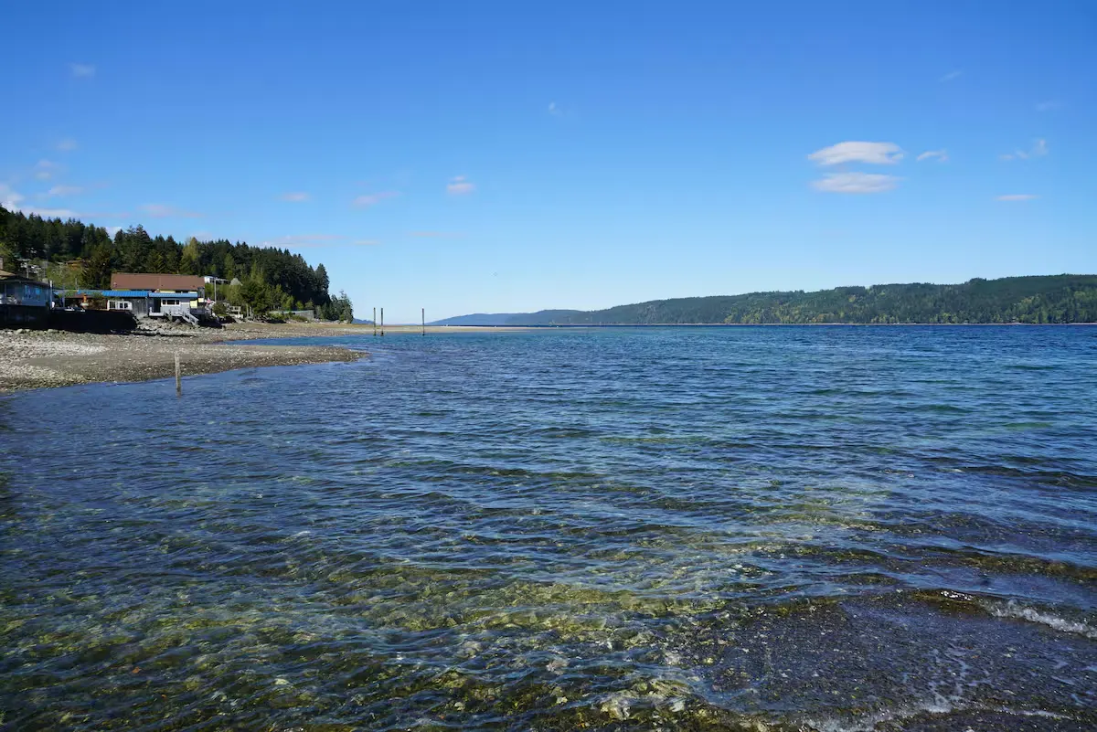 Commodore - Waterfront 2BR Cabin • Downtown Hoodsport